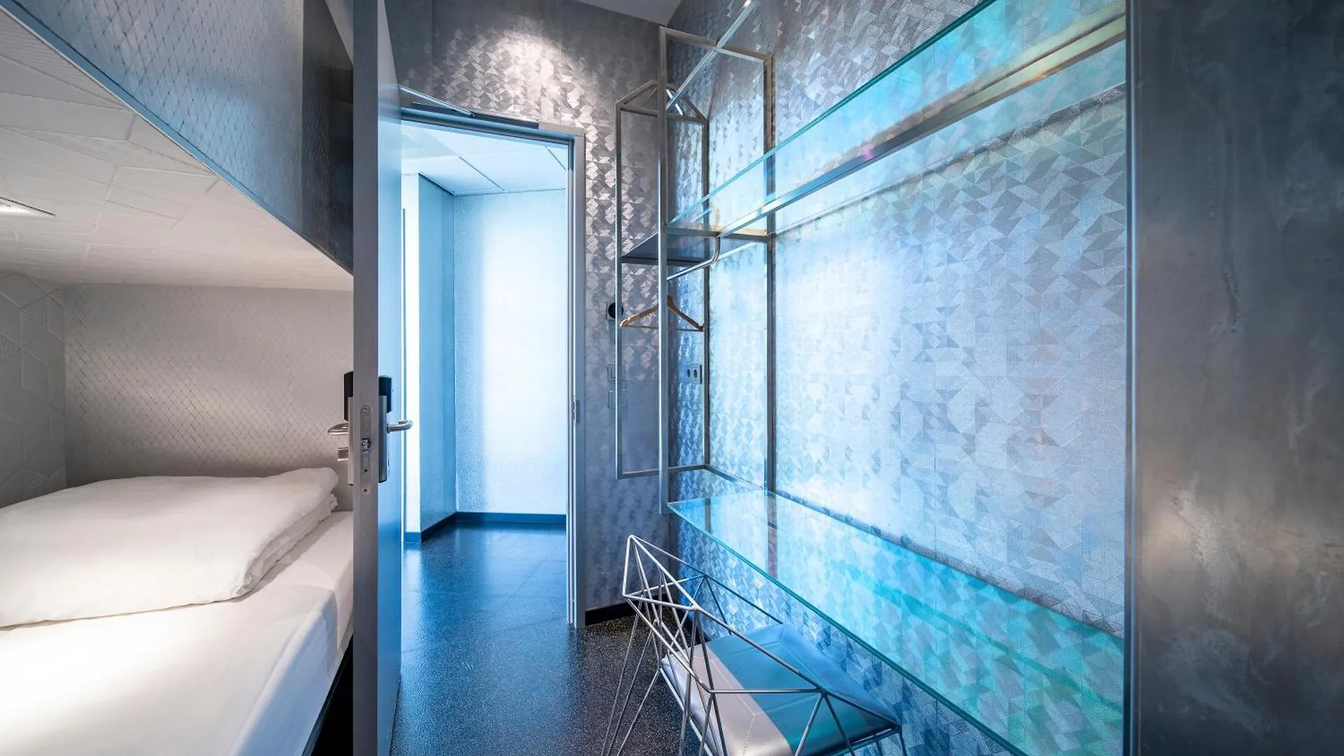 **  Diamond Capsule Hotel Amsterdam South Amstelveen Netherlands