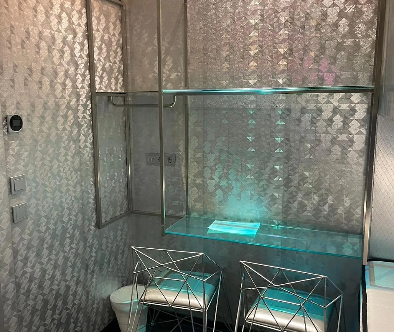 Diamond Capsule Hotel Amsterdam South Amstelveen