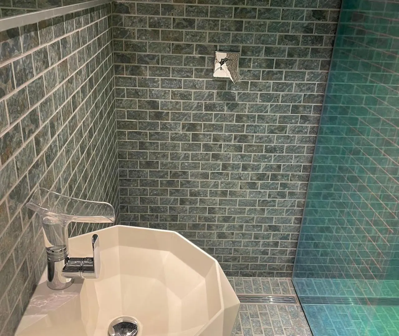 Diamond Capsule Hotel Amsterdam South Amstelveen